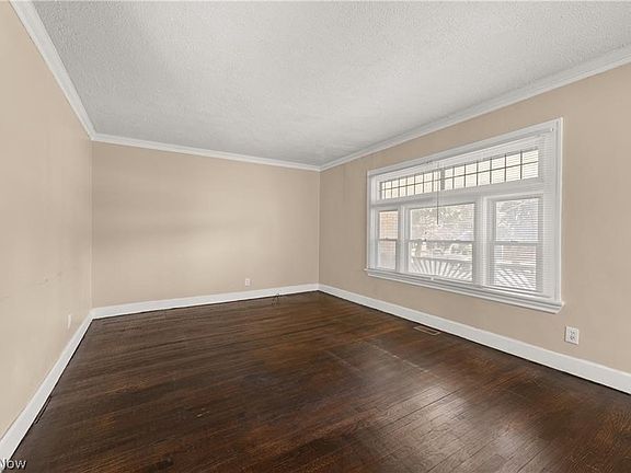 4th image of 12201 Brighton Ave