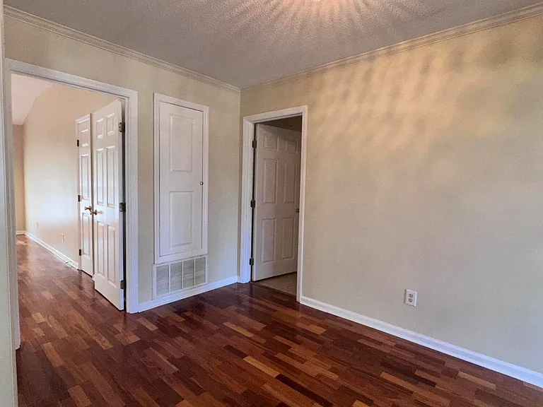 4497 Amanda Ln — Photo 3