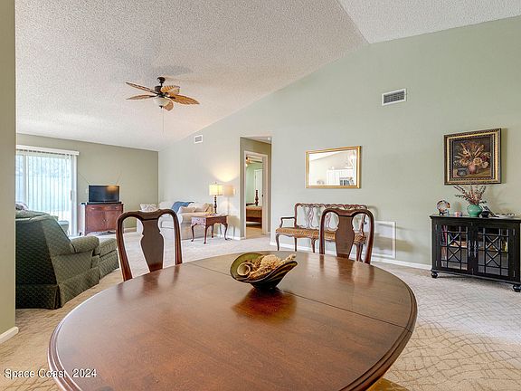 5th image of 1201 Apple Creek Ln