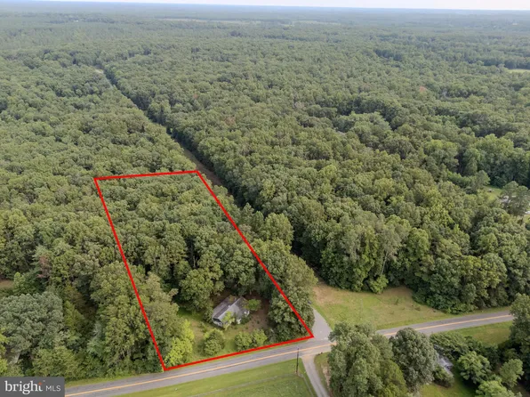 15 Tall Oaks Ln, Gordonsville, VA 22942