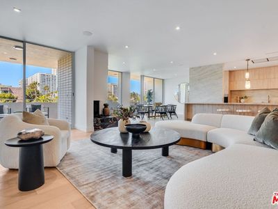 1333 S Beverly Glen Blvd APT 601, Los Angeles, CA, 90024
