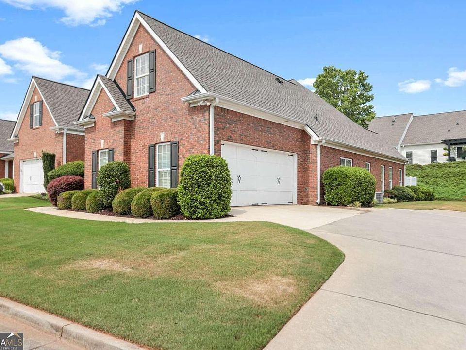 1st image of 221 Claremore Dr
