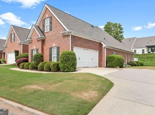 221 Claremore Dr, Woodstock, GA 30188