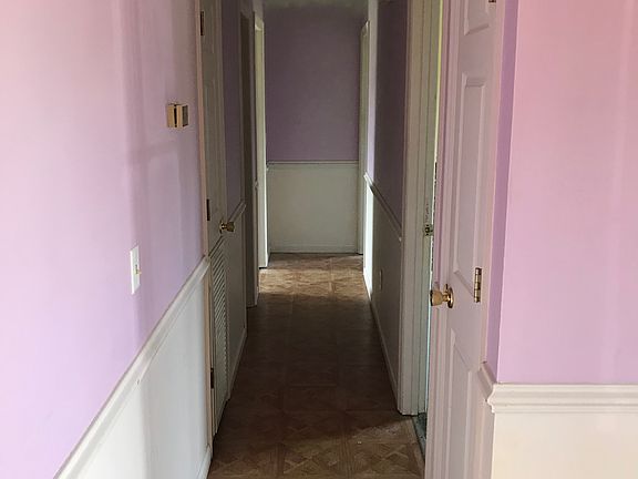 5th image of 266 Indian Lake Dr