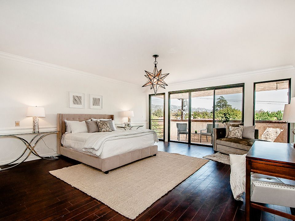 1st image of 214 N Crescent Dr #3