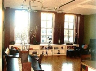 1501 Locust St APT 402, Saint Louis, MO 63103