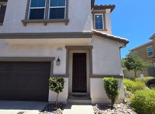 1368 Mesquite Dr, Vista, CA 92083