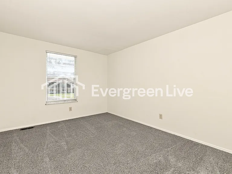 7691 Mount Hood Dr — Photo 14