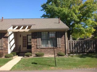 31709 Ivy Ct, Warren, MI 48093