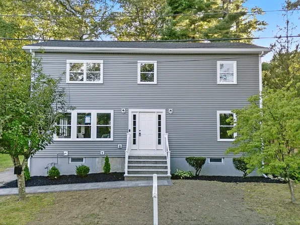 31 Edgewood Ave, Stoughton, MA 02072