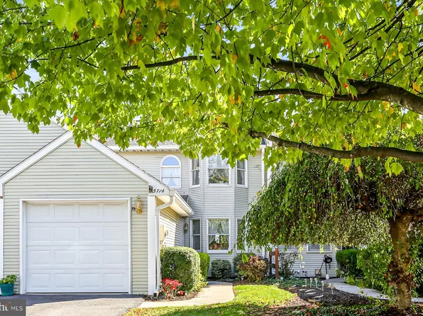 5714 Arklow Dr, Harrisburg, PA 17111
