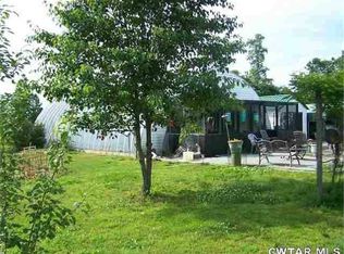 1620 Flake Cemetery Rd, Wildersville, TN 38388