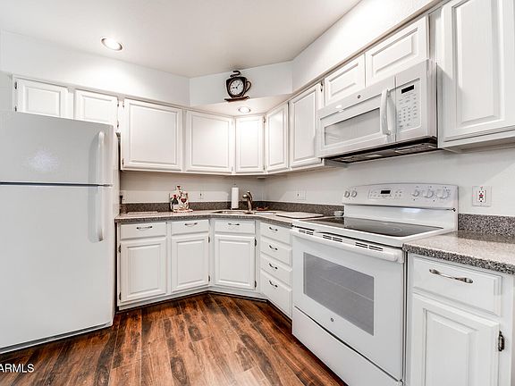 5th image of 17200 W BELL Road #1260