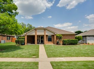 1617 Autumn Breeze Ln, Lewisville, TX 75077