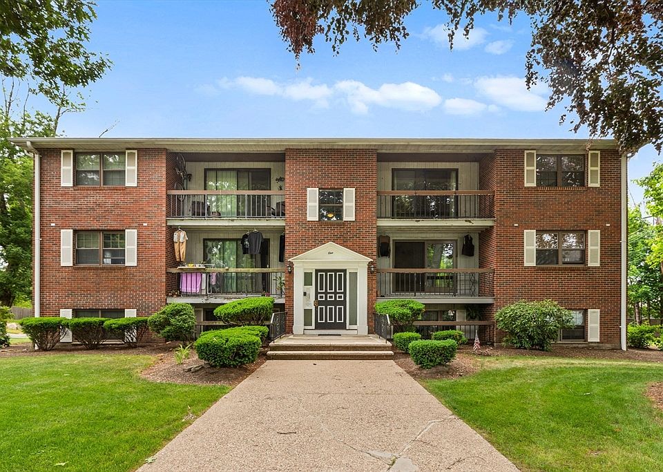 1st image of 1 Centre St APT 9