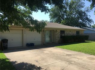 1019 John Reagan St, Benbrook, TX 76126