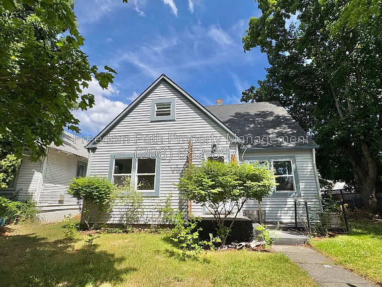 912 N C St — Photo 23