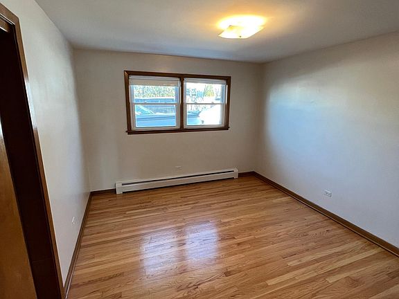4th image of 6245 N Northwest Hwy #104