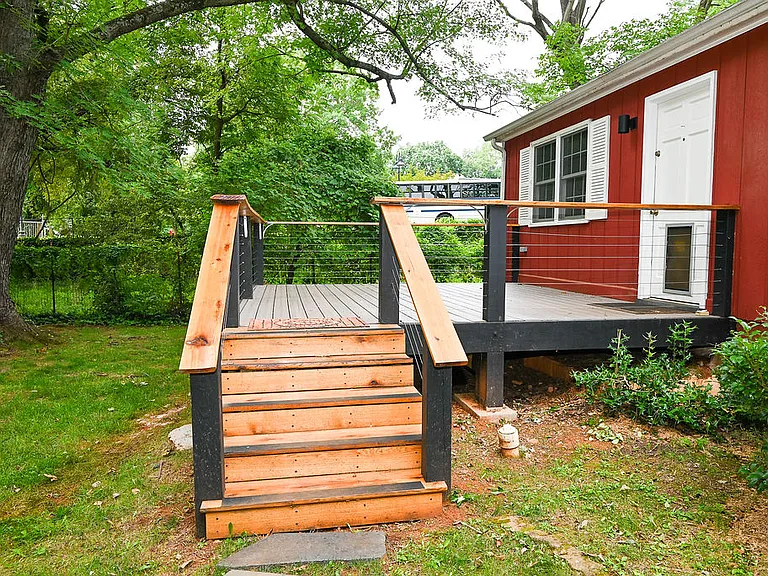 315 Caroline Ave — Photo 79