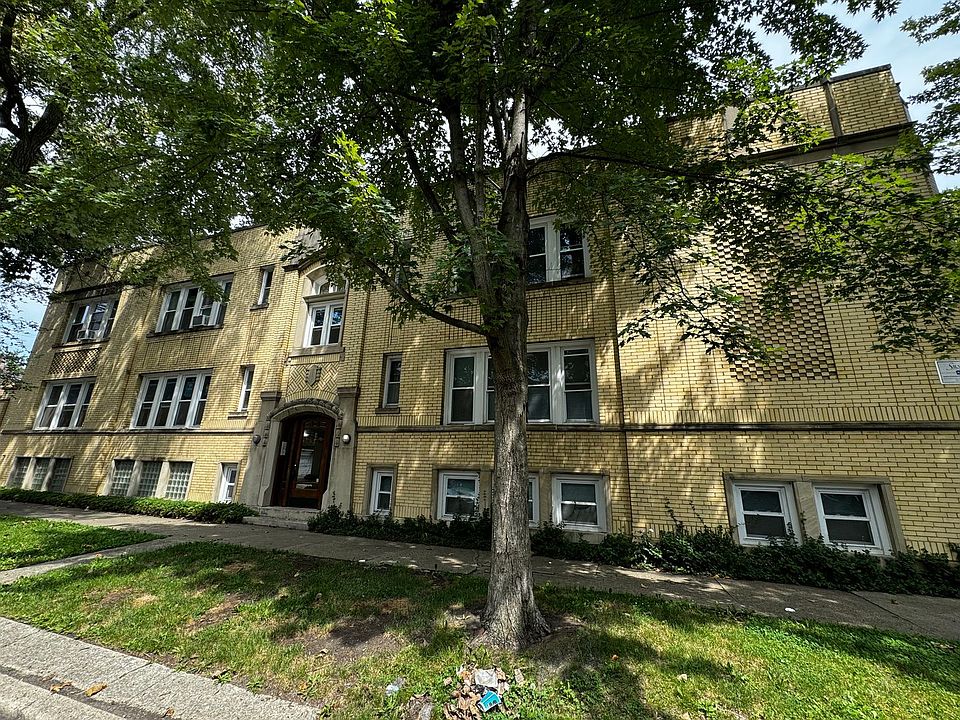 1st image of 3304-06 W Catalpa Ave #1