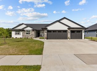 3391 Glendale Ave, Green Bay, WI 54313