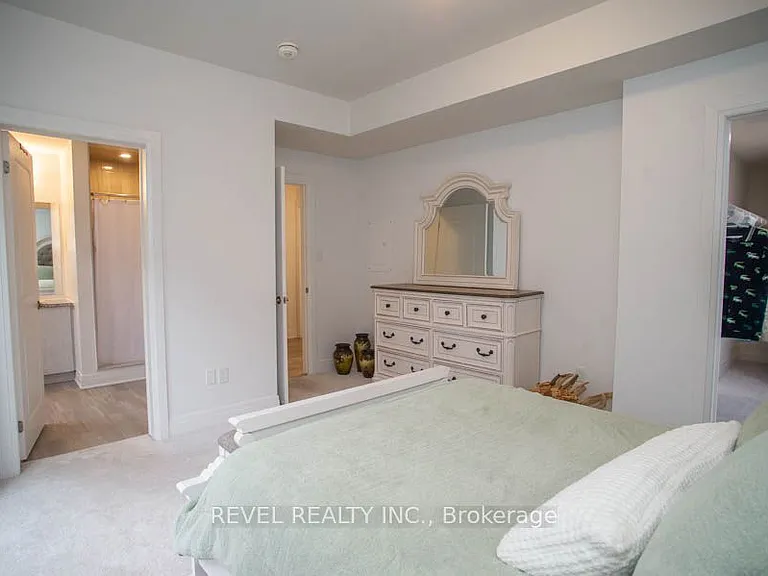 2 Willow St #11 — Photo 11