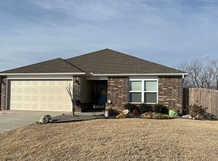 3500 Catalana St, Springdale, AR 72764