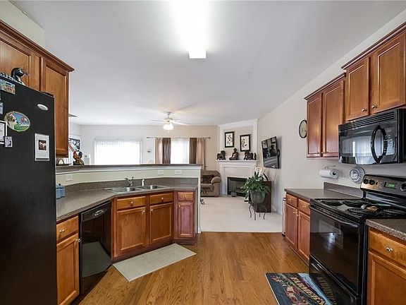 4th image of 2211 Pebble Beach Dr