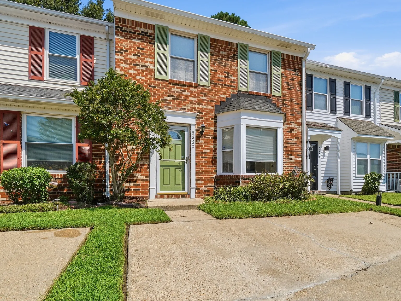 Settlers Park Drive 5260 (SW) - 1 — Photo 2
