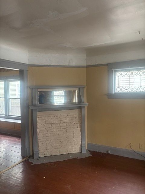 1st image of 9122 Yale Ave