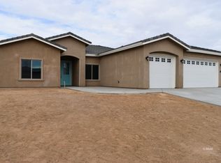 156 Rainshadow Ct, Ridgecrest, CA 93555