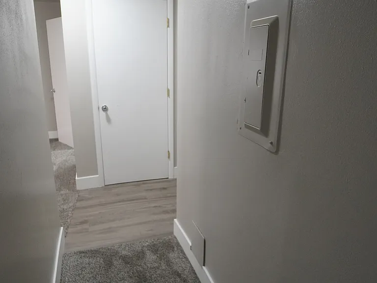 Apartments at 175 Main Street in Farmington — Photo 46