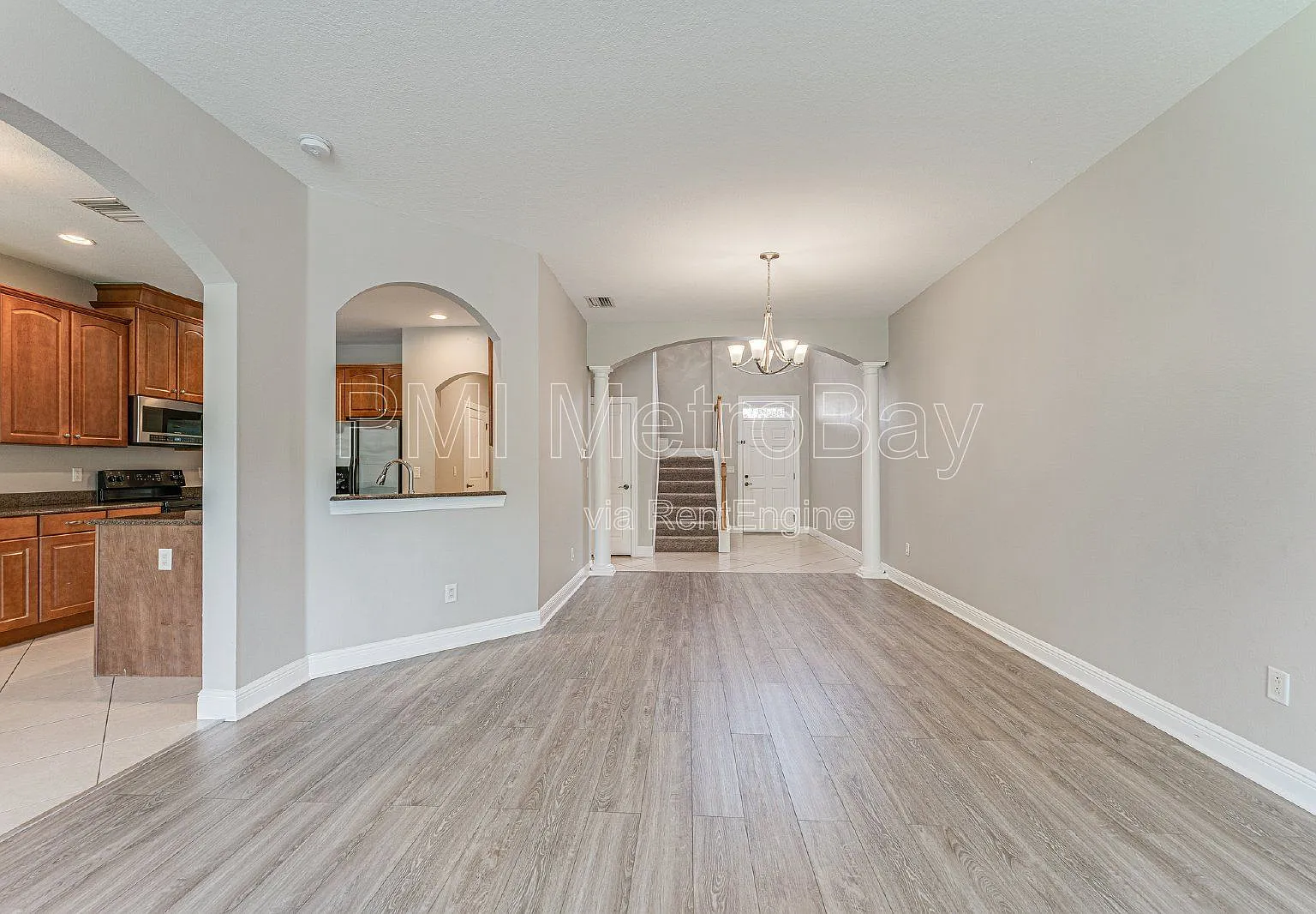 3 bed, 2.5 bath, 2242 sqft, $2,800 — Photo 4