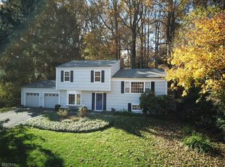 71 Ambar Pl, Bernardsville, NJ 07924