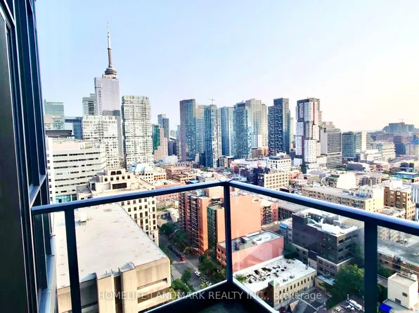 210 Simcoe St, Toronto, ON