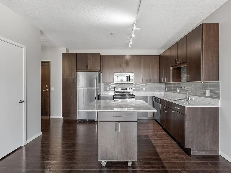 The Flats at West End — Photo 31
