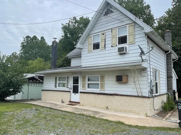 210 E Wyomissing Ave, Mohnton, PA 19540
