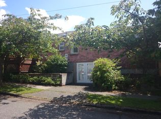 8061 28th Ave NW, Seattle, WA 98117