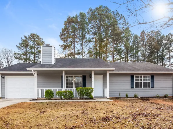 915 Walnut Creek Ln, Jonesboro, GA 30238