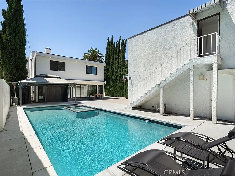 4630 Cedros Ave — Photo 52
