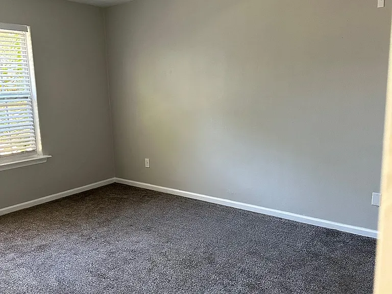 827 Mission Ave — Photo 31