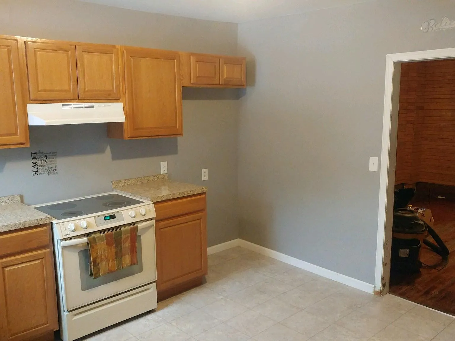 2 bed, $950 — Photo 2