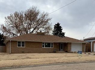 628 N 7th St, Lincoln, KS 67455