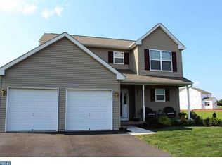 35 Westbury Dr, Gilbertsville, PA 19525