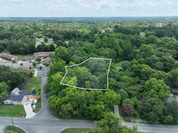 3 Jane St, Burlington, NC 27217