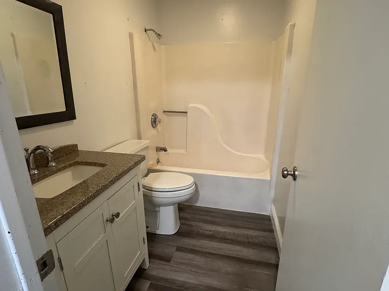 427 N 16th St #C — Photo 3