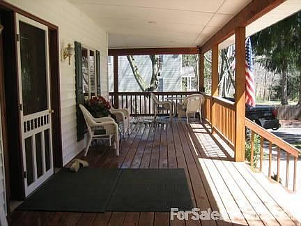 5th image of 23 Shadybrook Ln