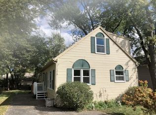 1215 Meadowbrook Dr, Round Lake Beach, IL 60073