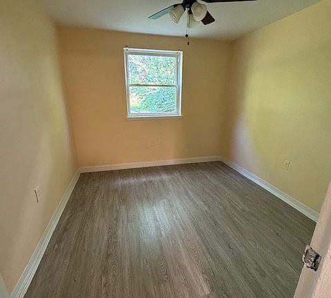 2nd image of 545 Avon St #1