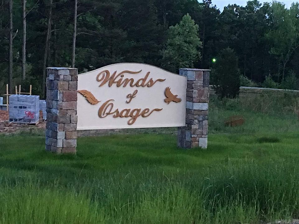 2nd image of 11 Mohegan Trl